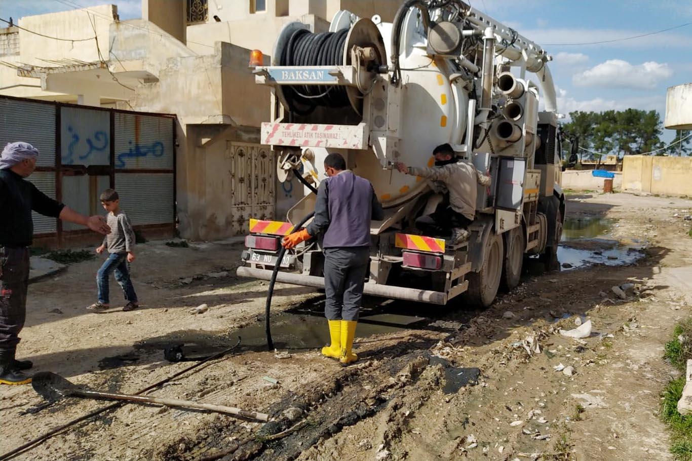 Barış Pınarı bölgesinde alt yapı ve dezenfeksiyon işlemi sürüyor